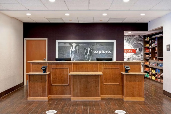 Hampton Inn & Suites Rohnert Park - Sonoma County image 3